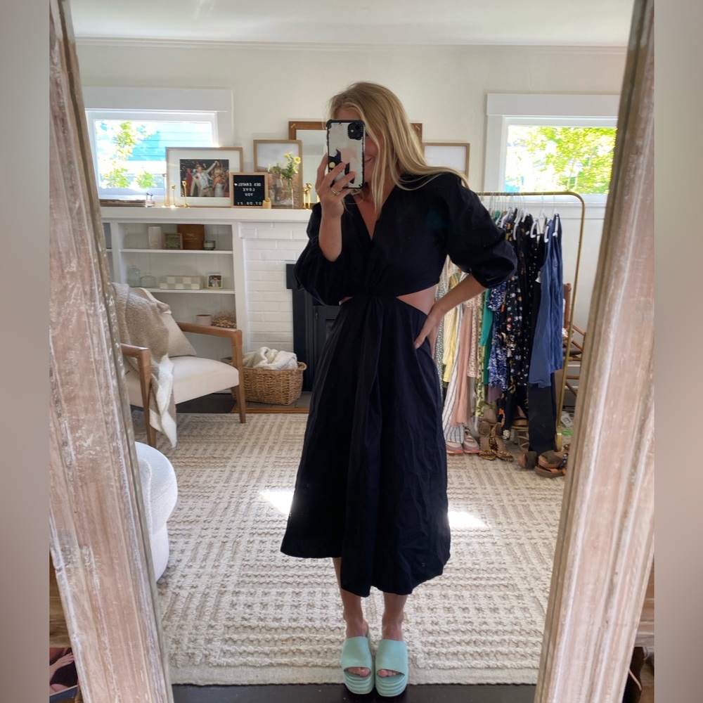 GAP PUFF SLEEVE CUT OUT DRESS NEW WITH TAGS- SMALL